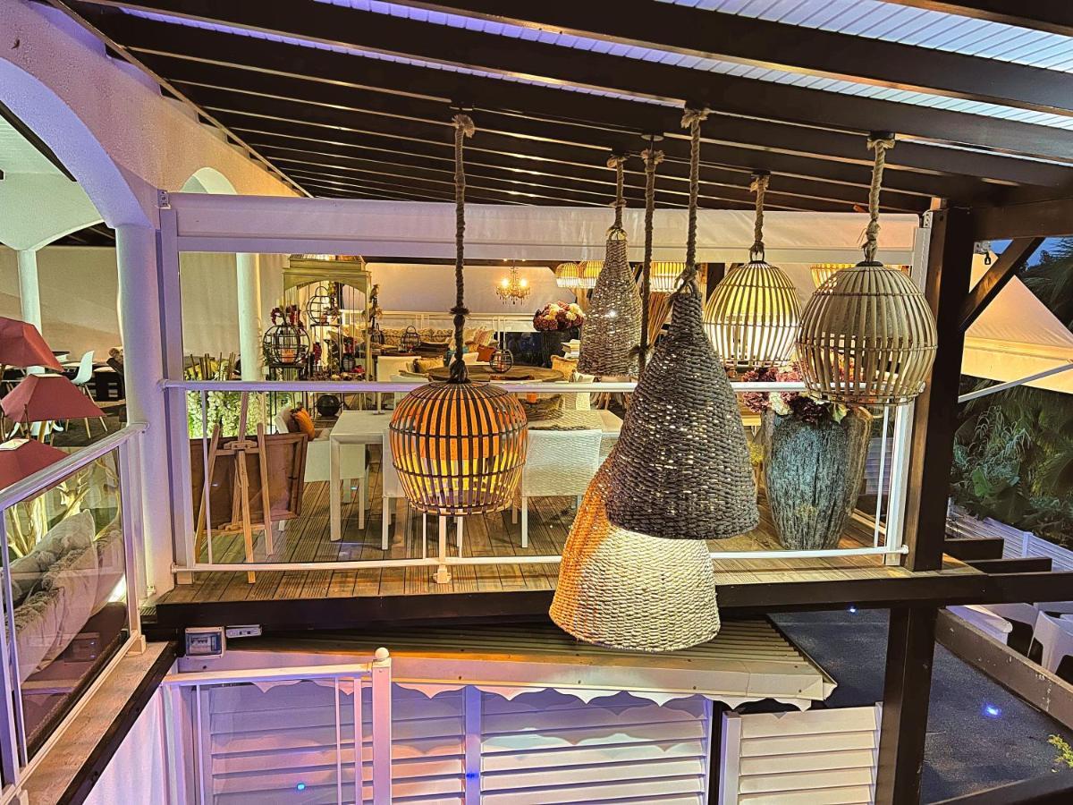 Green Lord Domaine - Lodges Piscine & Spa - Bar & Lounge - Restaurant Gastronomique Lamentin Luaran gambar